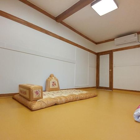 Bukchon Hyosunjae Guesthouse Seoul Exterior photo