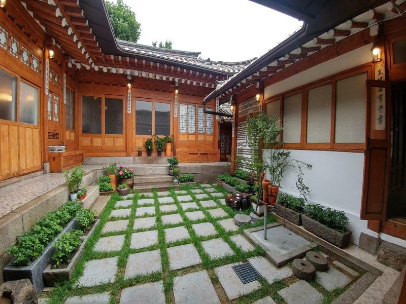 Bukchon Hyosunjae Guesthouse Seoul Exterior photo