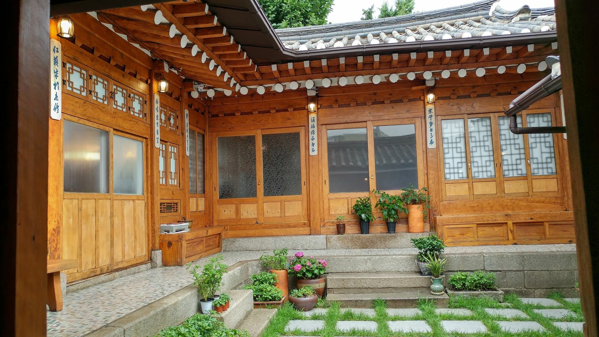 Bukchon Hyosunjae Guesthouse Seoul Exterior photo